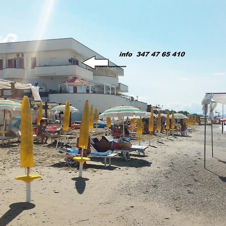 Casa Vacanze Dei Navigatori On The Sea Pontecagnano Faiano Buitenkant foto